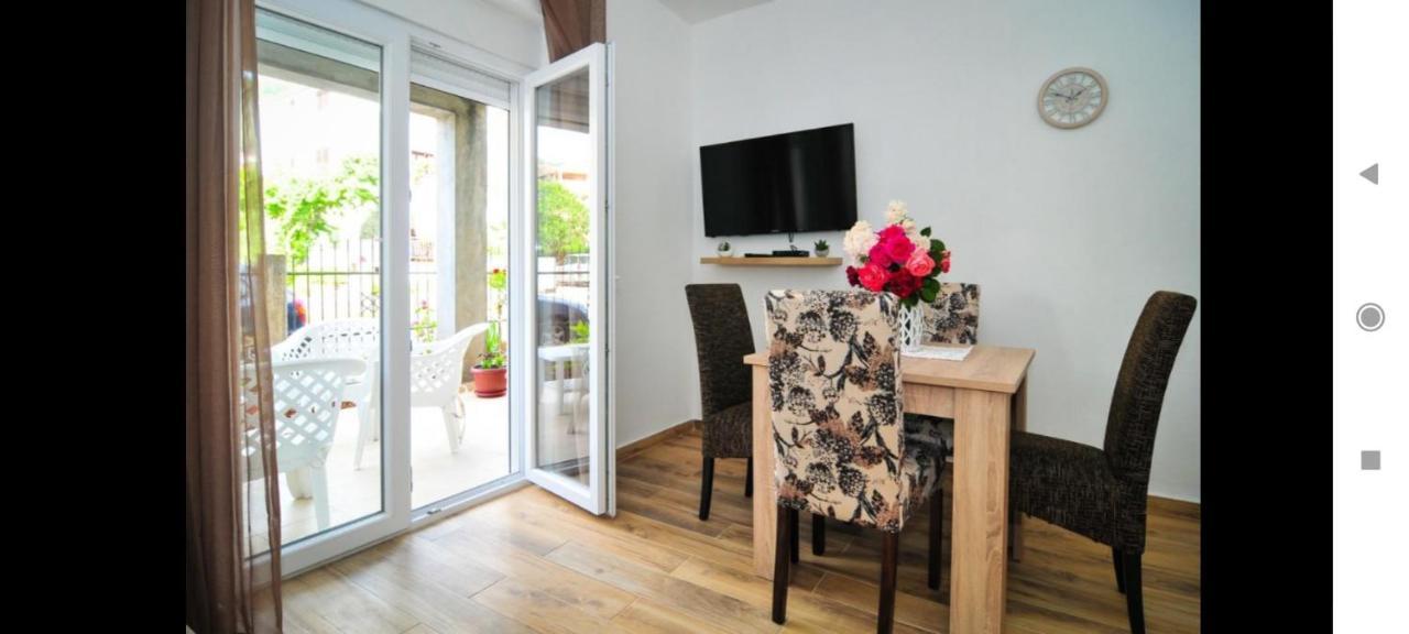 Apartmani Bekonja Tivat Kültér fotó