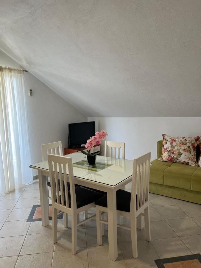Apartmani Bekonja Tivat Kültér fotó
