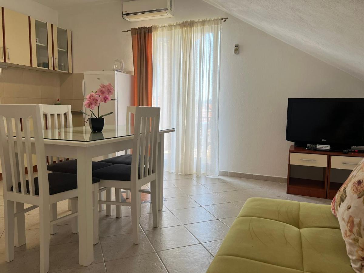 Apartmani Bekonja Tivat Kültér fotó
