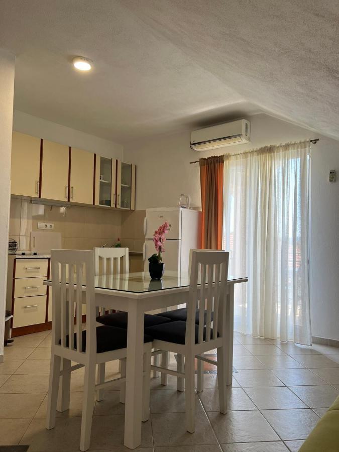 Apartmani Bekonja Tivat Kültér fotó